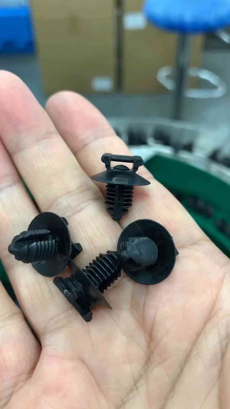 汽车紧固件组装加工与金属拉丝加工技术探析