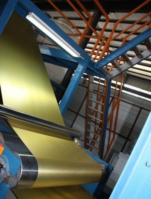 江苏鑫美新材料科技 专注金属拉丝加工，详解拉丝铝卷的价格、厂家与产品应用